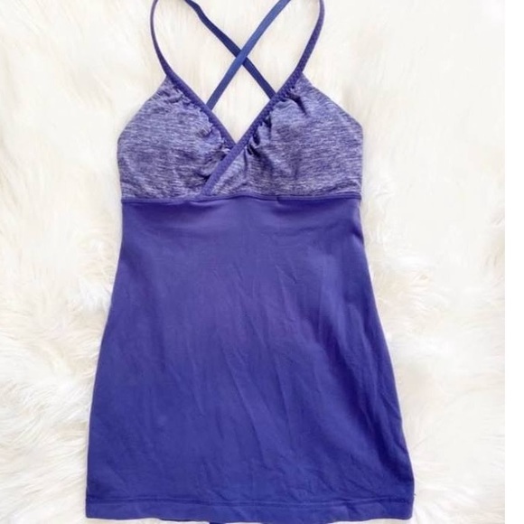 lululemon athletica Tops - LULULEMON Embrack tank with bra adjustable straps